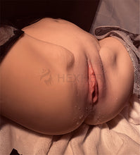 Laden Sie das Bild in den Galerie-Viewer, 3D Realsitic Vagina Lifesize Big Ass Doll 17.6Lbs
